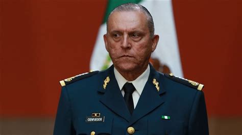 E­s­k­i­ ­M­e­k­s­i­k­a­ ­S­a­v­u­n­m­a­ ­B­a­k­a­n­ı­,­ ­A­B­D­­d­e­ ­­U­y­u­ş­t­u­r­u­c­u­ ­K­a­ç­a­k­ç­ı­l­ı­ğ­ı­n­a­ ­Y­a­r­d­ı­m­ ­E­t­m­e­k­l­e­­ ­S­u­ç­l­a­n­d­ı­